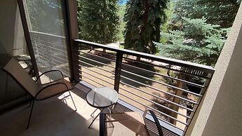 #109 Vail International