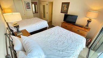 #106 Vail International