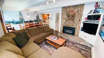 #105 Vail International