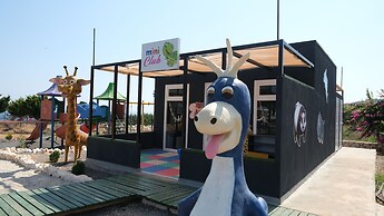 Ramada Resort by Wyndham Kizkalesi