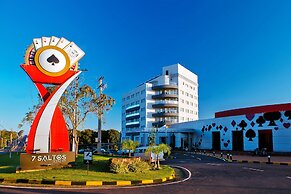 7 Saltos Resort