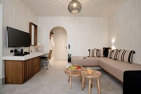 Polis of Naxos Stylish Suites