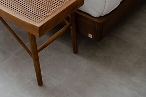 Polis of Naxos Stylish Suites