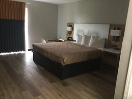 Colonial Brick Inn & Suites