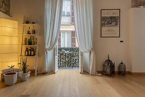 Wine Not Apartment in Como City Centre