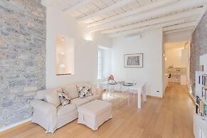 Wine Not Apartment in Como City Centre