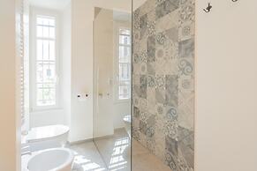 Enchanted Como City Apartment