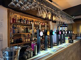 The Vale Hotel