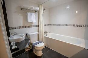 Parkside Star Hotel Waena