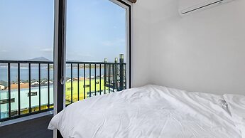 Goseong Bluebeach Pension&glamping