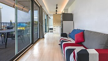 Goseong Bluebeach Pension&glamping
