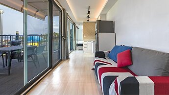 Goseong Bluebeach Pension&glamping