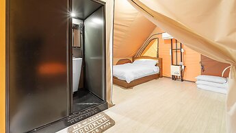 Goseong Bluebeach Pension&glamping