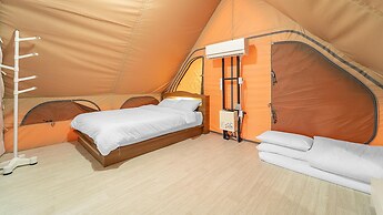 Goseong Bluebeach Pension&glamping