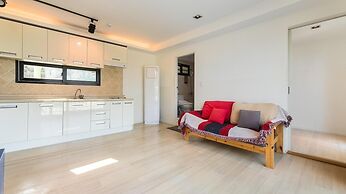 Goseong Bluebeach Pension&glamping