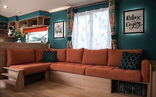 Tattershall Lakes Country Park