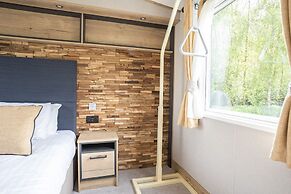 Tattershall Lakes Country Park