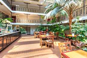 Coratel Suites