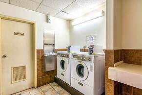 Coratel Suites
