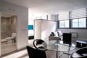 Cavern Quarter Apts - 31 North John St