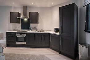 Cavern Quarter Apts - 31 North John St