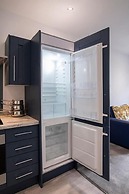 Cavern Quarter Apts - 31 North John St