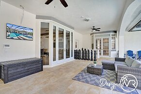 Luxurious 8BR Family Estate with Pool