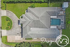 Luxurious 8BR Family Estate with Pool