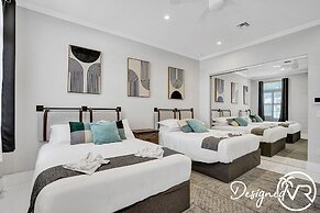 Luxurious 8BR Family Estate with Pool