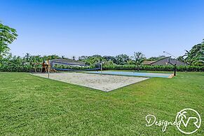 Luxurious 8BR Family Estate with Pool