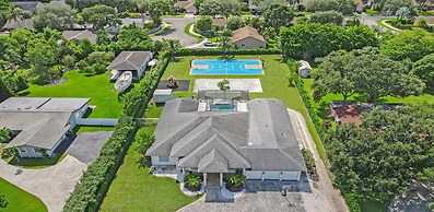 Luxurious 8BR Family Estate with Pool