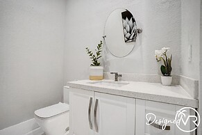 Luxurious 8BR Family Estate with Pool