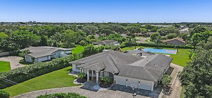 Luxurious 8BR Family Estate with Pool