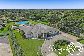 Luxurious 8BR Family Estate with Pool