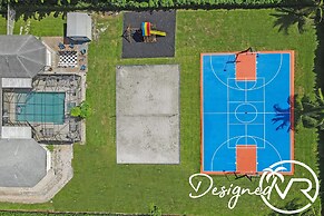 Luxurious 8BR Family Estate with Pool