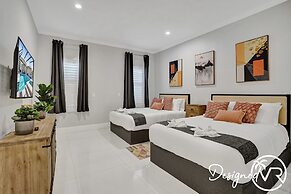 Luxurious 8BR Family Estate with Pool