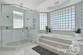 Luxurious 8BR Family Estate with Pool