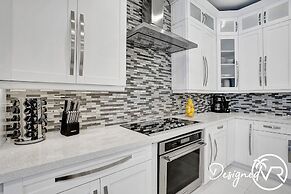 Luxurious 8BR Family Estate with Pool