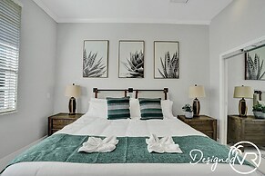 Luxurious 8BR Family Estate with Pool