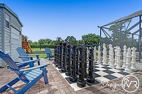 Luxurious 8BR Family Estate with Pool