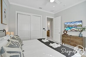 Luxurious 8BR Family Estate with Pool