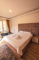 Mila Garden Villas & Bungalows