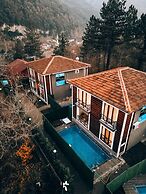 Mila Garden Villas & Bungalows