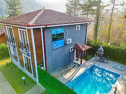 Mila Garden Villas & Bungalows