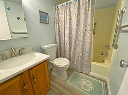 Marigot Beach 207 1 Bedroom Condo by RedAwning