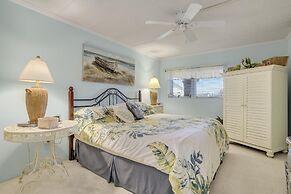 Harbour Island 204m 2 Bedroom Condo by RedAwning