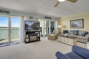 Harbour Island 204m 2 Bedroom Condo by RedAwning