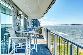 Harbour Island 204m 2 Bedroom Condo by RedAwning
