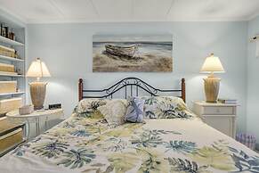 Harbour Island 204m 2 Bedroom Condo by RedAwning