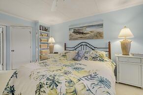 Harbour Island 204m 2 Bedroom Condo by RedAwning